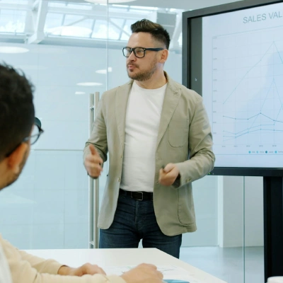 افزایش درامد از سایت با تحلیل دادهها